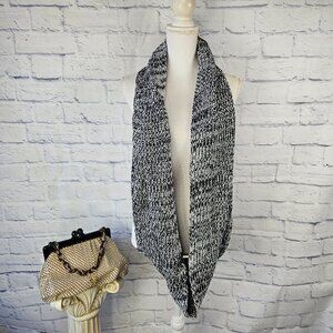 NWT Calvin Klein OS One Size Black/White Knit Infinity Loop Scarf MSRP $58 Women